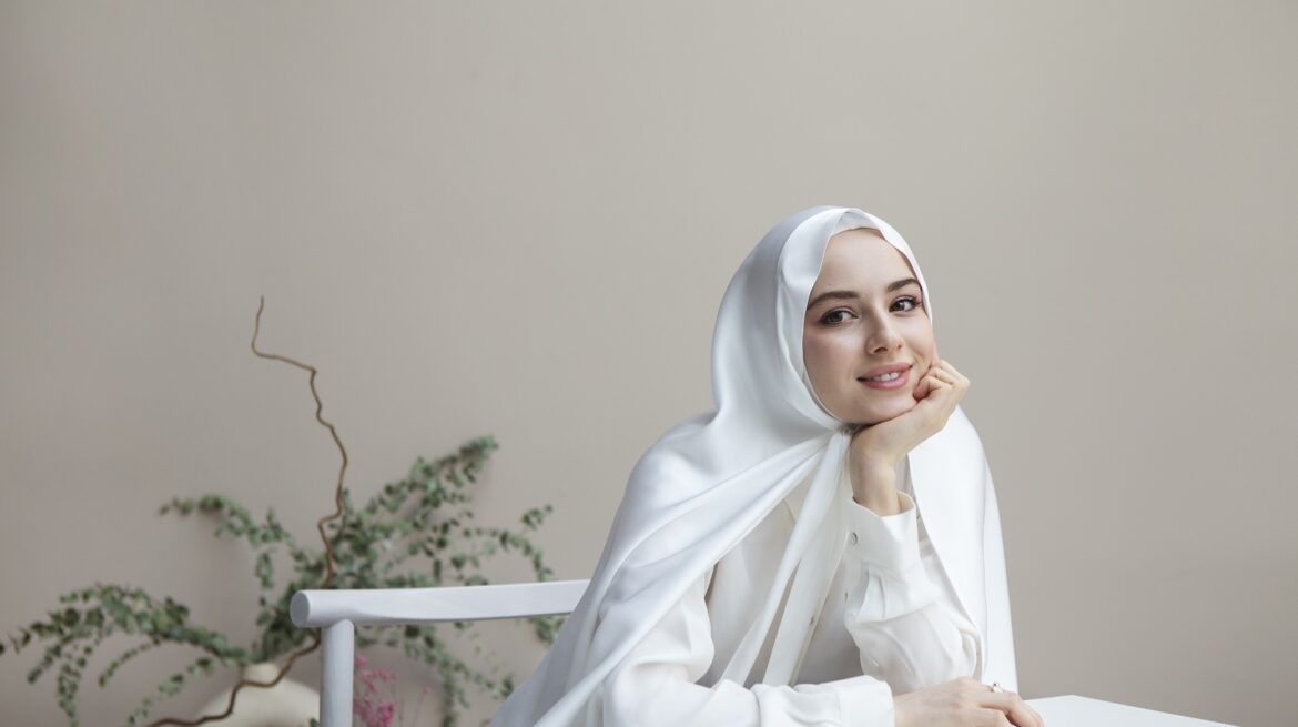 beautiful-woman-wearing-hijab