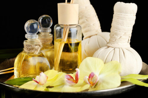 minyak gosok dan minyak urut