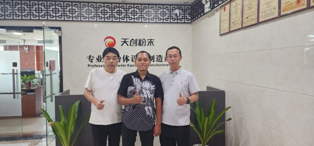 CEO PT NHI Foto Bersama dengan Direksi Changsha Tianchuang Powder Technology Company Limitited